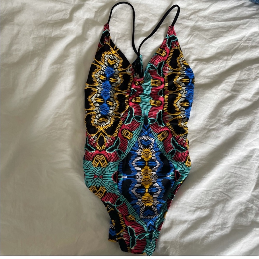 L space wild side swimsuit 🩱